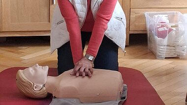 Herzdruckmassage 
