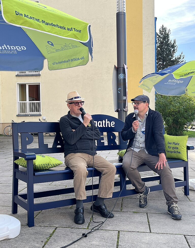Berater A. Dölz mit Klient