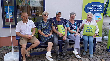 Berater mit Gästen